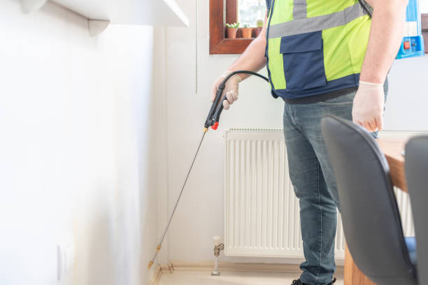 Best Best Pest Control Companies  in Hawaiian Gardens, CA